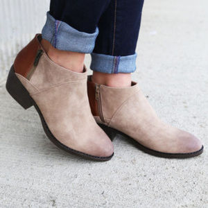 New - BC Footwear Union Bootie in Taupe/Whiskey